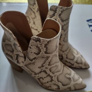 Steve Madden women's shoes size 6.5us